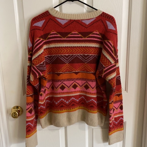 Forever 21 Sweater - Picture 2 of 3